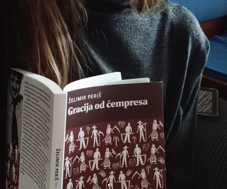Objava o knjizi Gracija od čempresa s profila pagestowardchaos