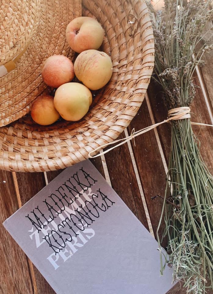 Mladenka kostonoga, galerija 2